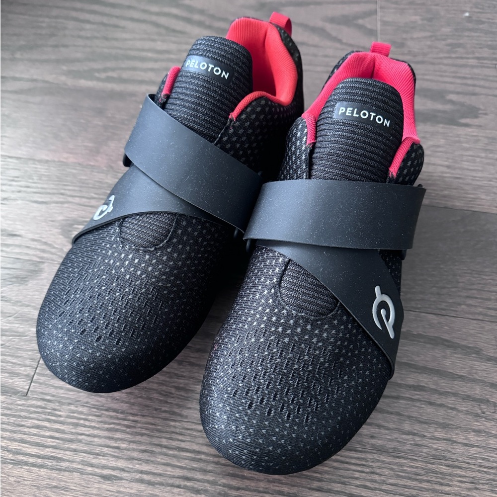 Peloton Altos Cycling Shoes Women's 10 / Men's 8.5